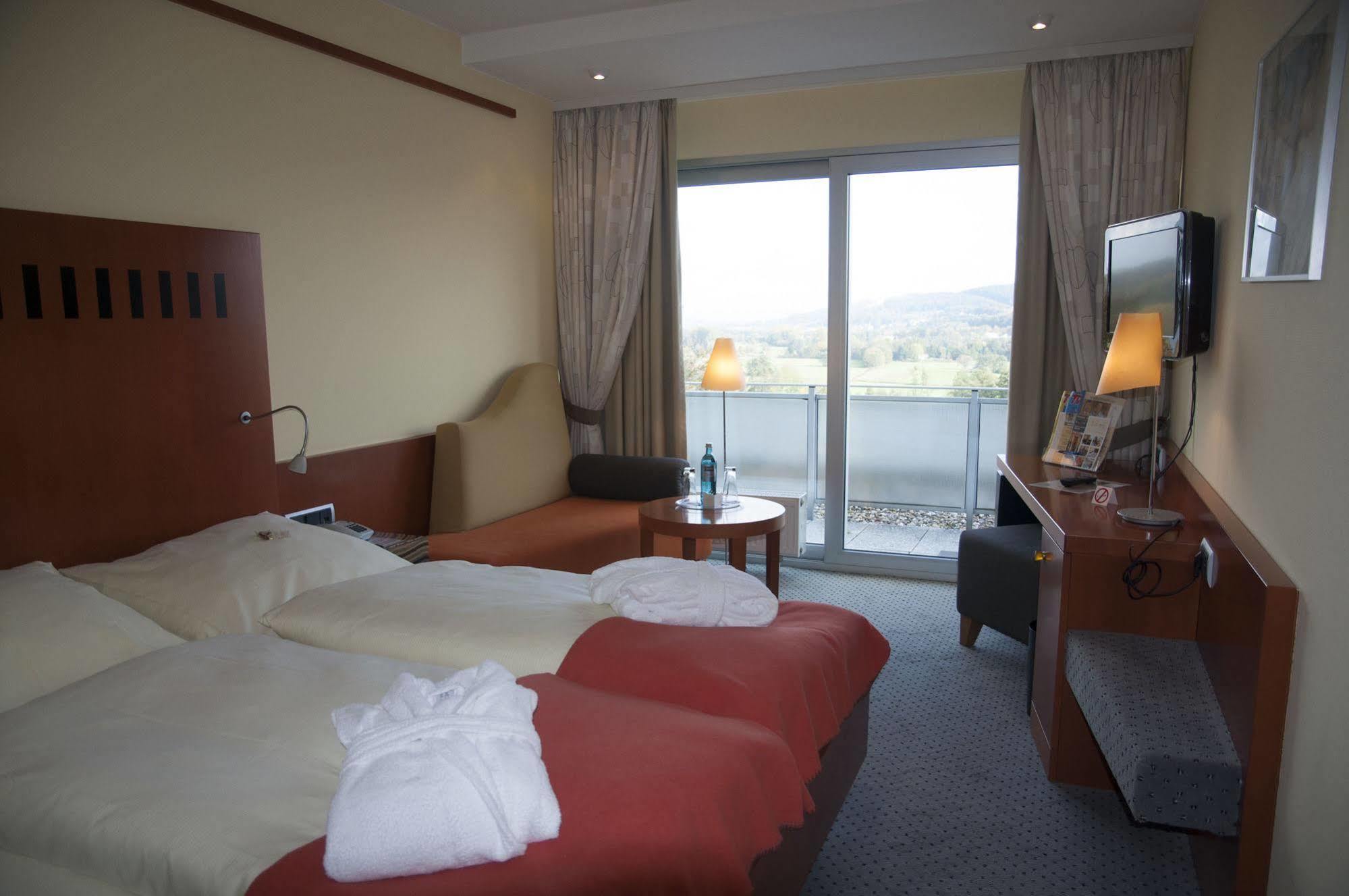 Trip Inn Landhotel Badsoden-Salmuenster Bad Soden-Salmünster エクステリア 写真
